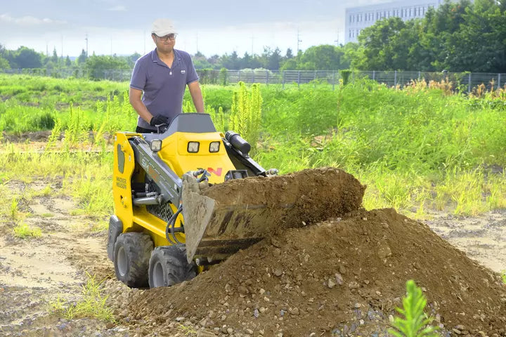 SM50D - Utility Track Loader